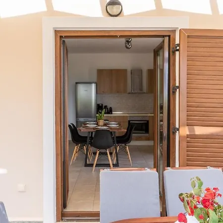 Syra Bay Holiday home *